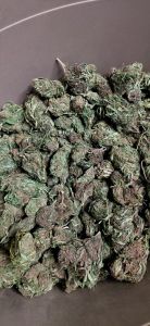 Prečiščeni CBD vršički za CBD kapljice